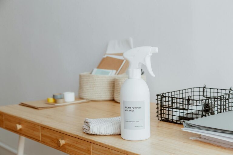 Consigli pratici per organizzare al meglio uno spazio di lavoro a casa